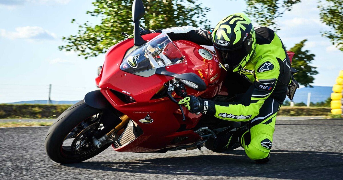 Test Ducati Panigale V4 S - Motorradfahren komplett neu