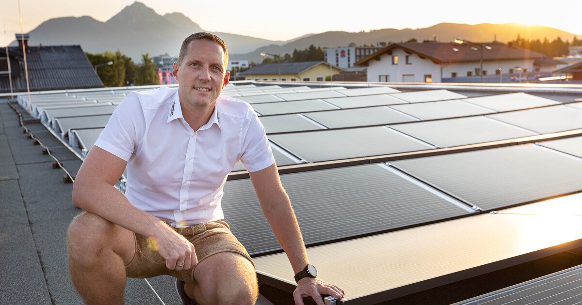 Sonnenstrom im Autohaus