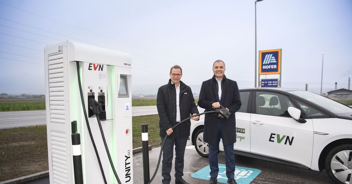 Hofer macht E-mobil