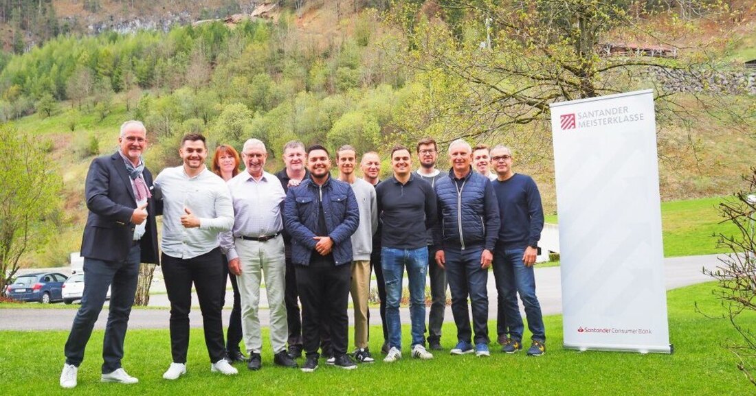 Santander bietet Kfz-Partnern exklusive Trainings an. KFZwirtschaft sah sich eines zum Gebrauchtwagen­management an.