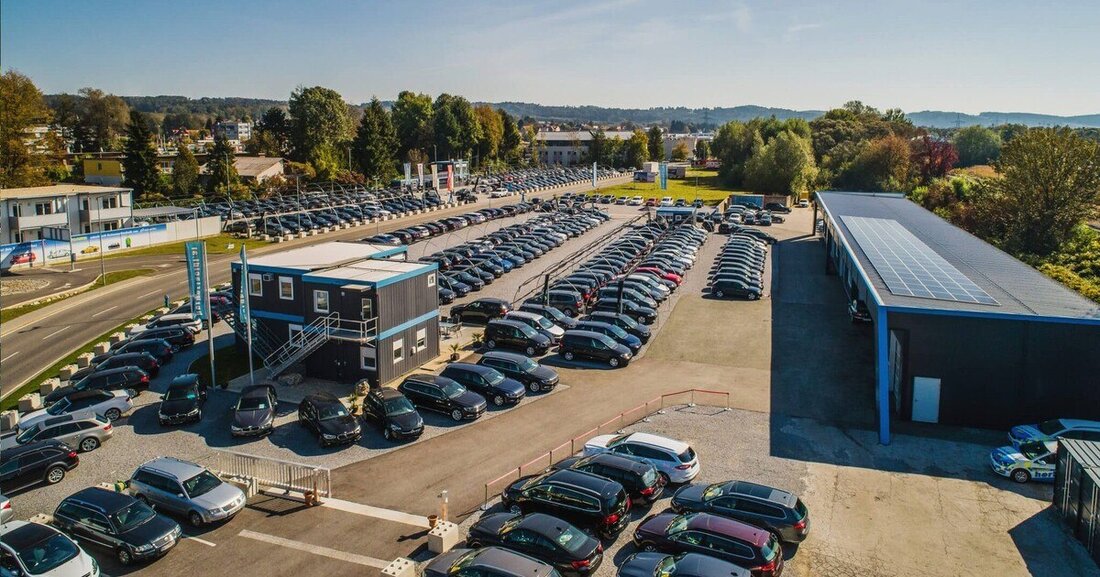 AutoScout24 und gebrauchtwagen.at zeichneten die Autohandels-Unternehmen mit den besten Kund:innen-Bewertungen aus.