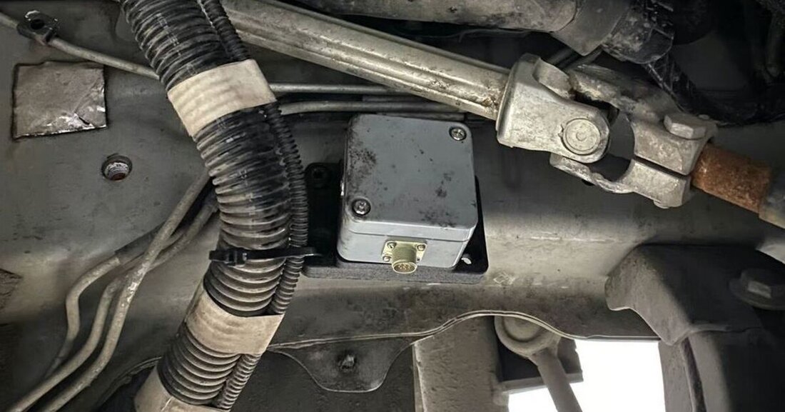 Das System "Vehicle-to-Maintenance" kann mit zwei Mikrofonen und einer Auswerte-Einheit Störgeräusche erkennen.