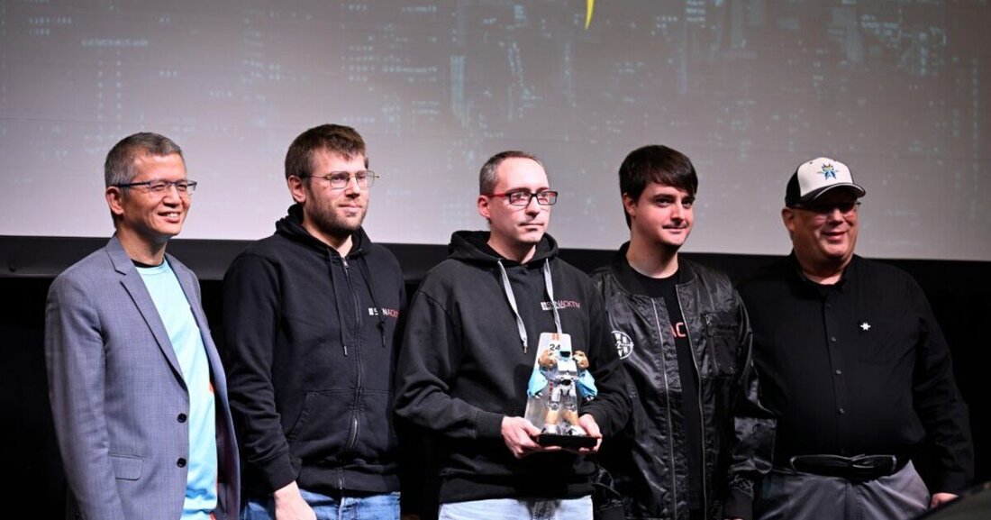 Im Rahmen eines Hacking-Wettbewerbs in Tokio wurden 49 Sicherheitslücken in vernetzten Fahrzeugen entdeckt.